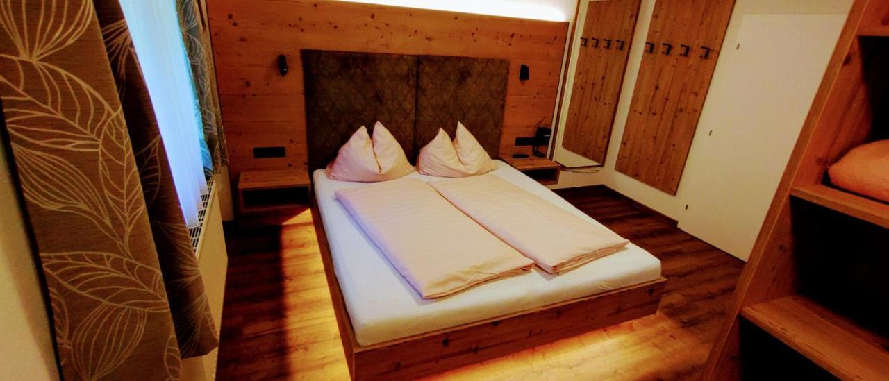 Hotel Garni Tannenhof Flachau Eksteriør bilde